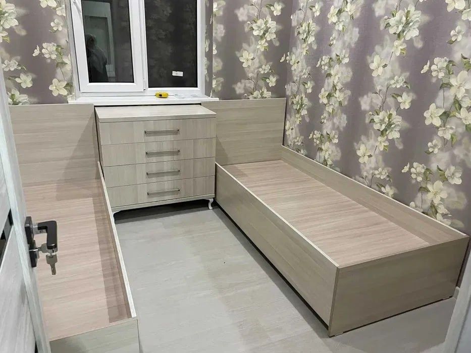 Сергели 4-бекат 200 м2 5-хона уйимиз сотилади срочно