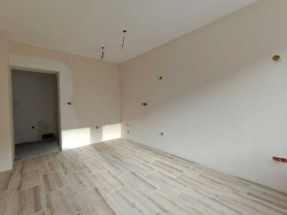 Продава се Тристаен апартамент в Велико Търново, Асенов - 90 кв.м за 566 €/кв.м - Снимка #4