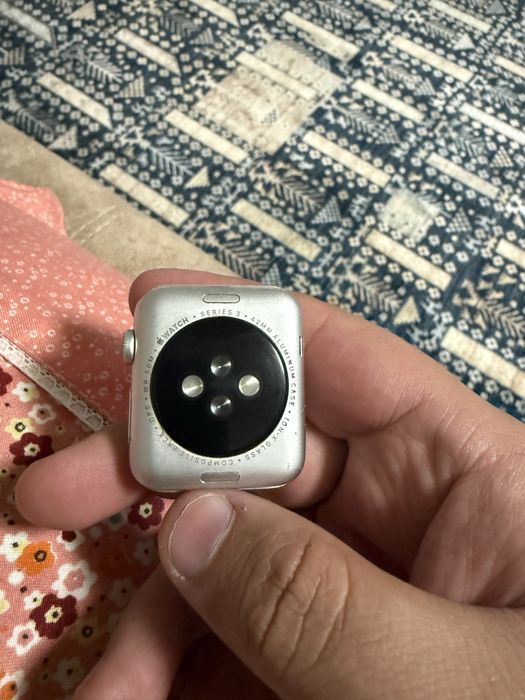 Продам apple watch 3 и airpods 3/2
