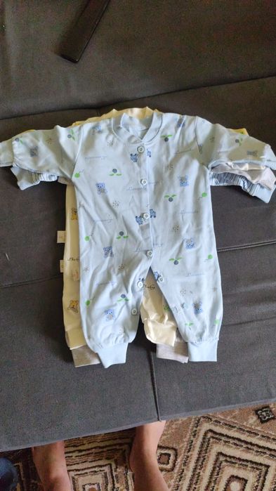 Продам детские вещи