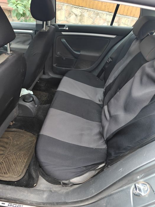 Vând Volskwagen Golf V
