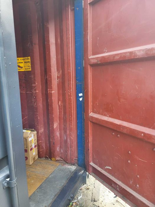 Inchiriez containere pentru depozitare marfa 6m lungime