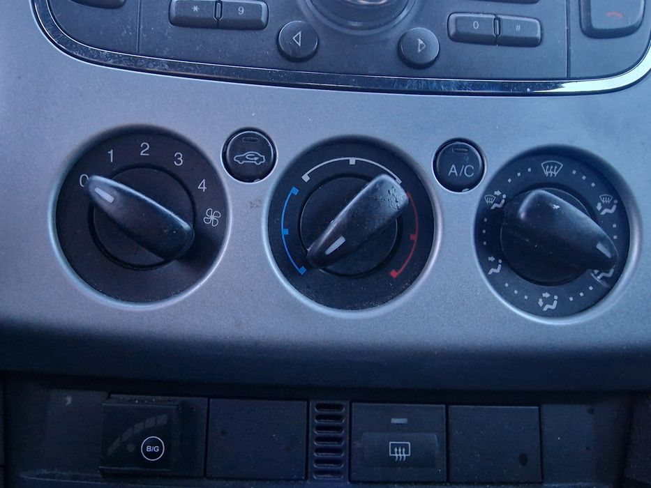 Ford Focus 1.6+ Gaz