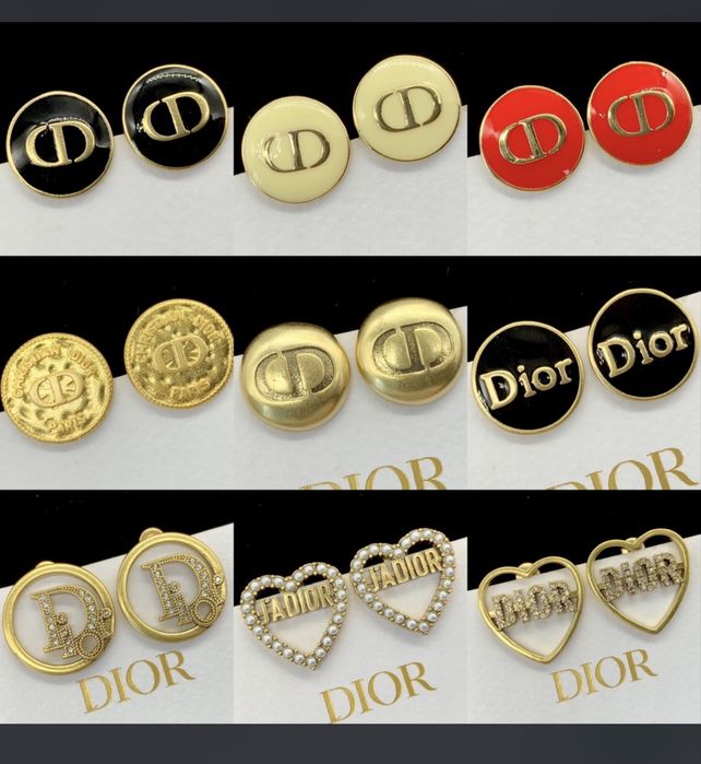 Обеци на марката Dior
