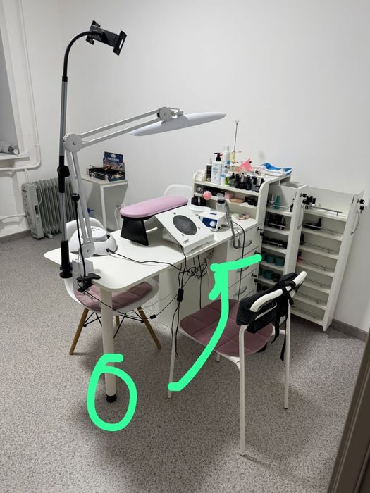 Маникюрный стол хорошая