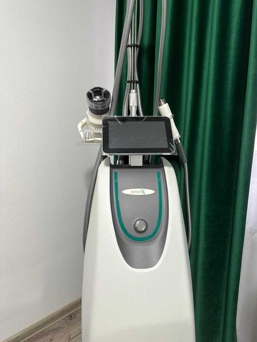 Vând aparat profesional de remodelare corporală și facială – REVOLV-X