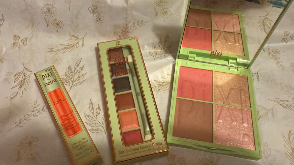 Комплект DIXI by Petra – Палитри + Tint Fix