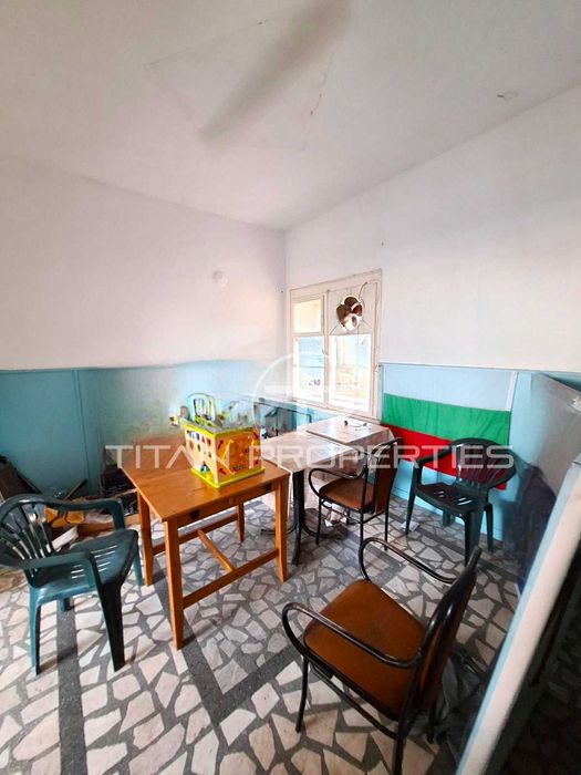 Двуетажна къща в Кричим