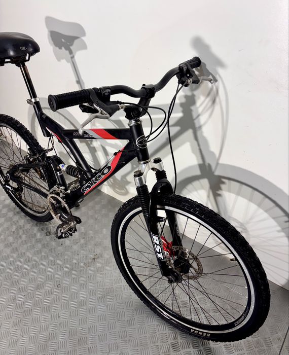 Алуминиев велосипед Cyco 28 цола/ колело