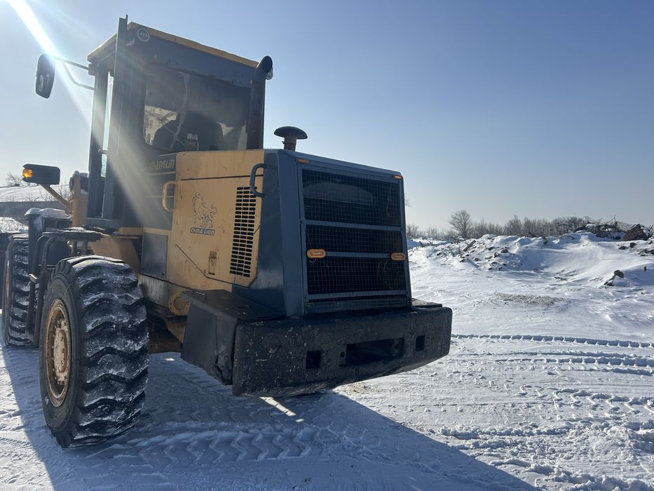 Погрузчик двух кубовый китаец