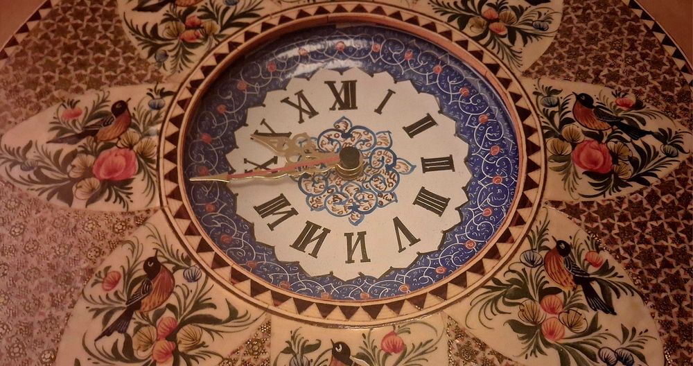 Уникален стенен часовник ръчна изработка в персийски стил