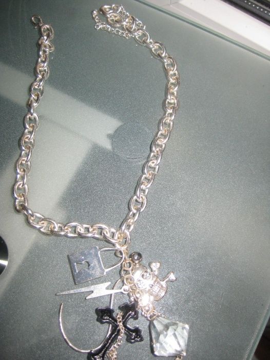 Метален гердан с висулки