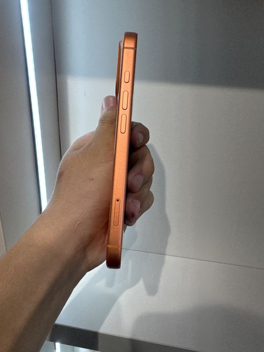 iPhone 17 pro. 256GB.  Sim+esim