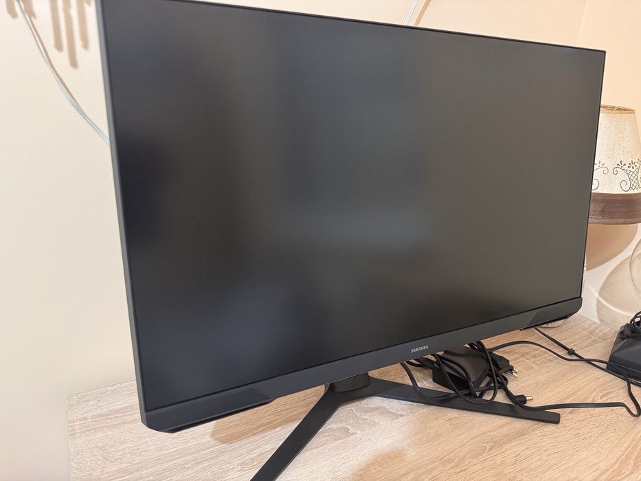 Samsung - 24DG300 Odyssey G3, 24'', 180Hz,