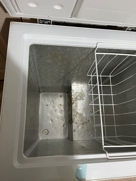 Продам морозильник