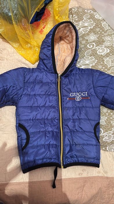 Куртка на 5-6лет