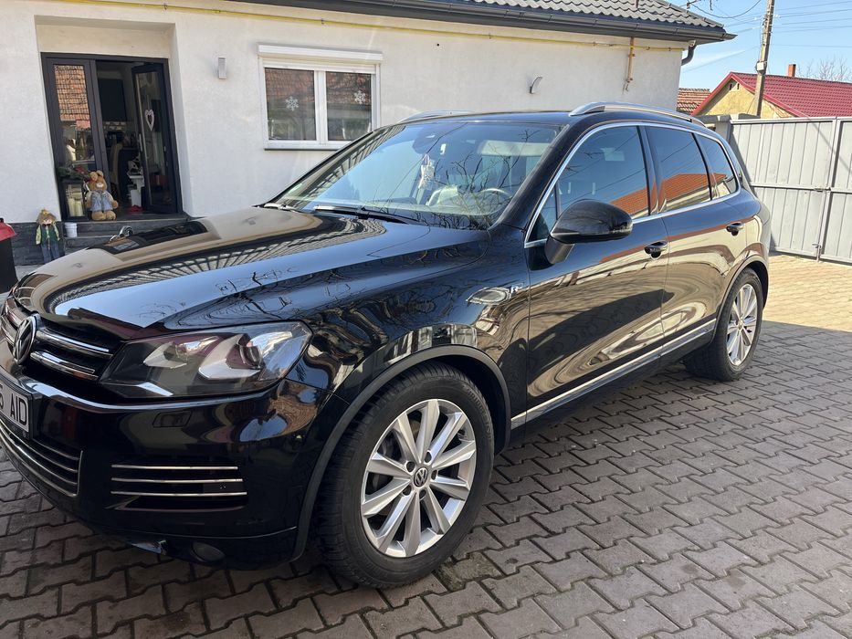 Touareg 2011 interior R line