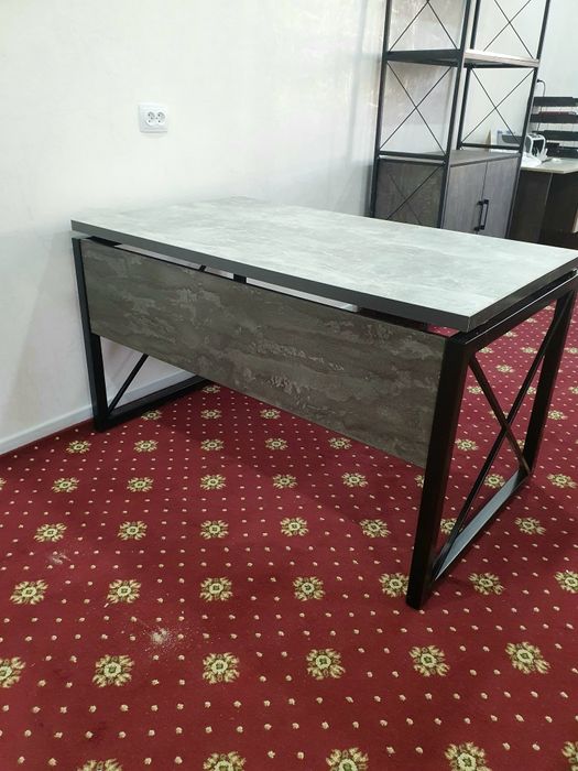 Лофт стилдаги офис столлар