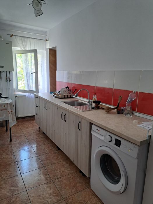 Ofer spre inchiriere garsoniera Mioveni