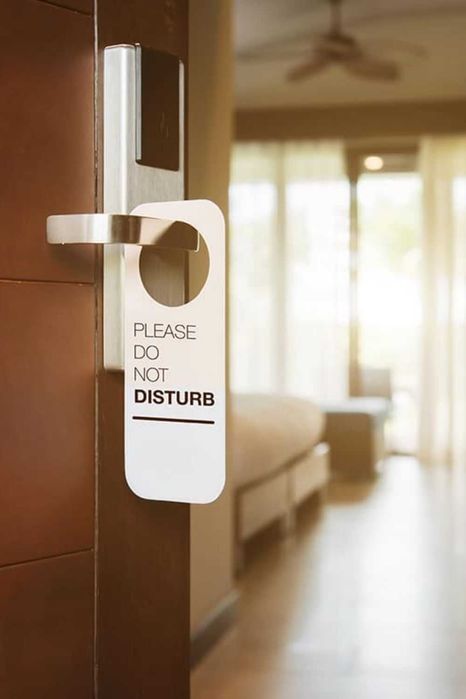 Eshik osmalari, Таблички "Do Not Disturb"