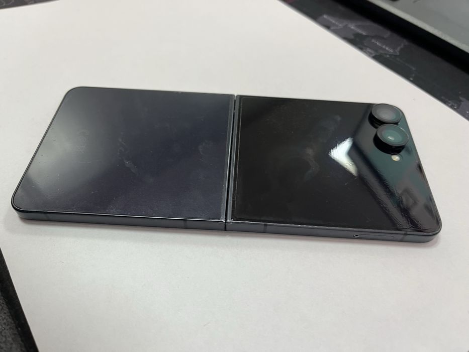 Samsung galaxy Flip 7