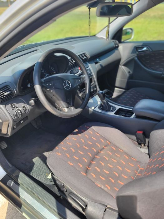 Vând sau schimb cu dacia papuc sau duba