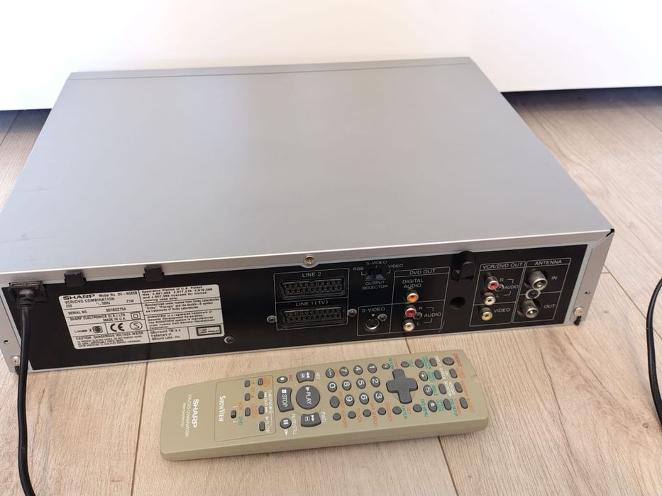 Video combo Sharp DV NC65S