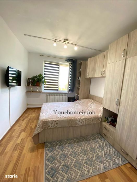 Apartament 3 camere semidecomandat, Craiovița Nouă – Zona Kaufland
