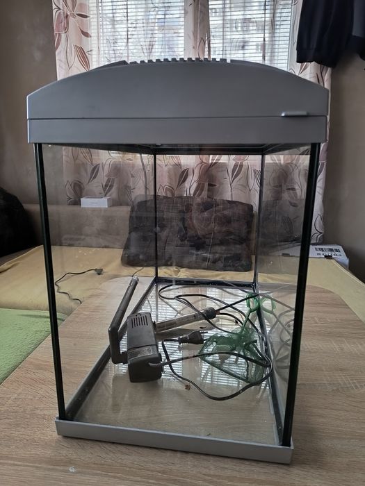 Аквариум  с всичко към него