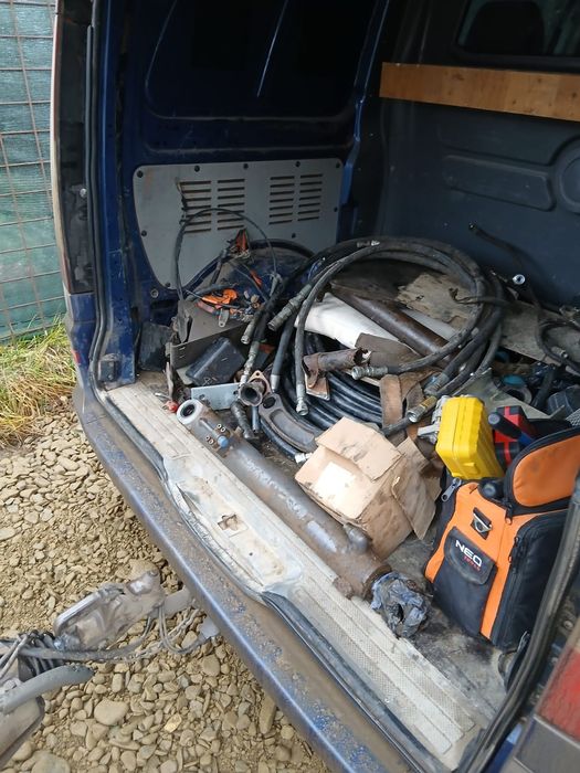 Vând mini excavator Volvo EC25