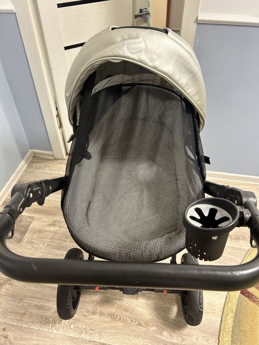 Коляска б/у с автокреслом
