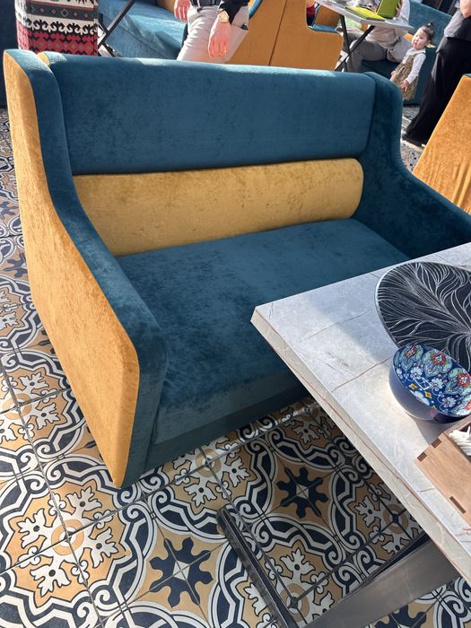 Диван для кафе и ресторанов