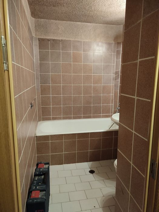 Кърти чисти извозва, къртене София, извозване на строителни отпадъци