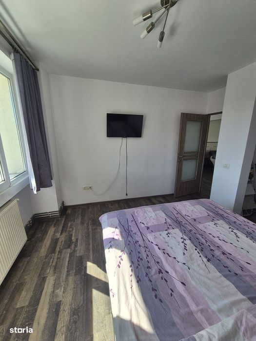 Vand apartament in centru