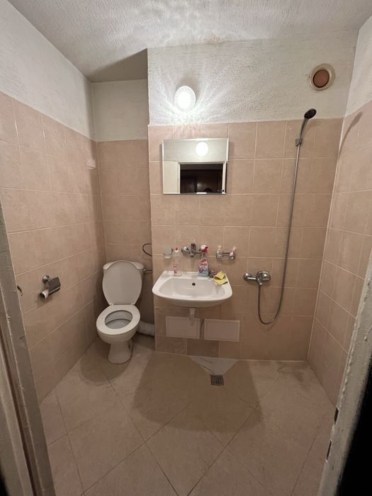 Дава се под наем Едностаен апартамент в София, Люлин 9 - 42 кв.м за 290.7 € - Снимка #2