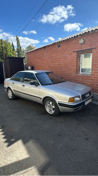 Продам ауди 80 б4