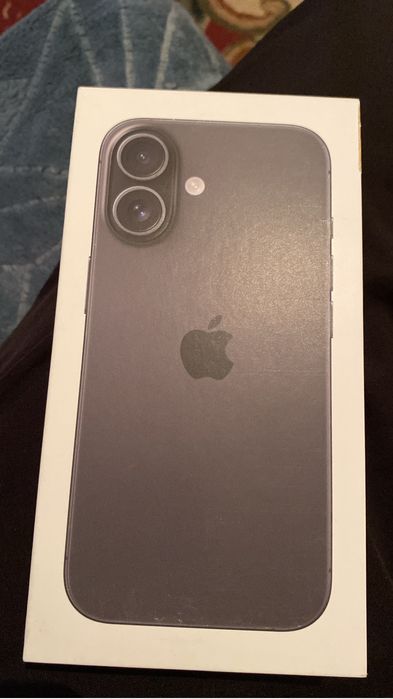 Продам айфон 16 128г черный