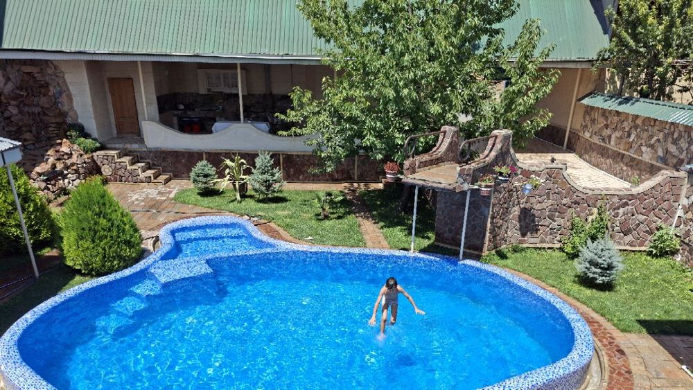 ЧАРВАК Дача Свежая Семейная Бассейн с обогревом