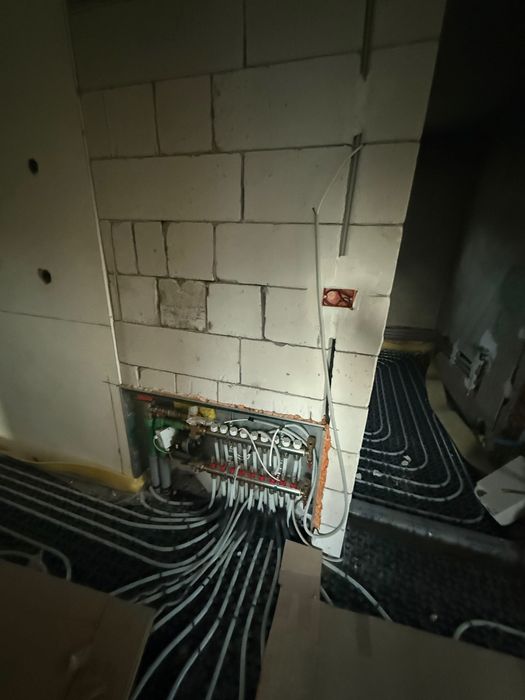 Casă P+E la roșu avansat, încălzire în pardoseală, curte mare și priveliște superbă