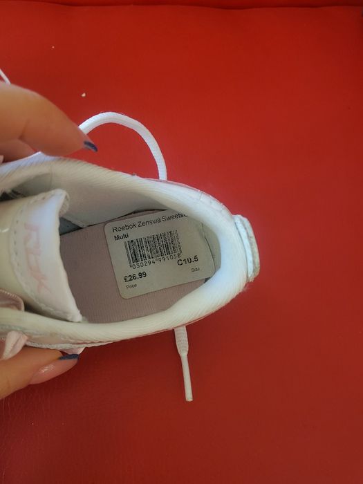 Маратонки reebok нови