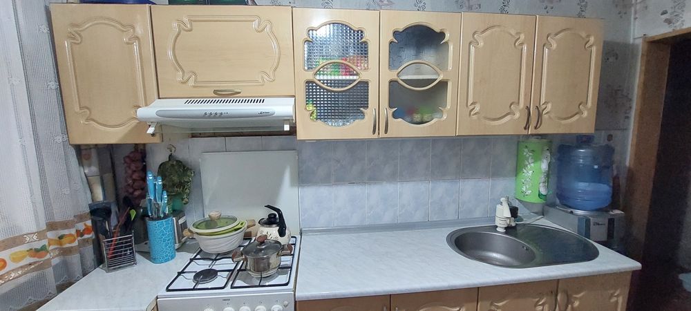 Продаётся кухонный гарнитур