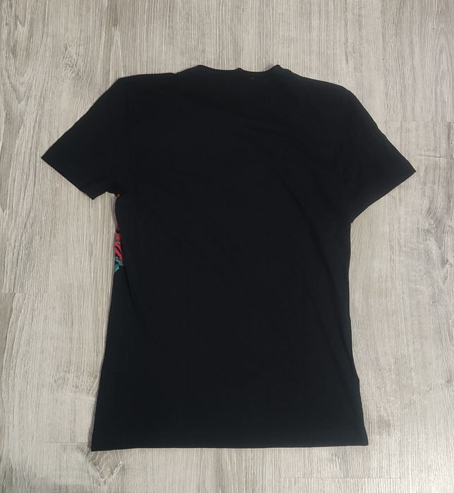 Iceberg M size ДАМСКА Тениска