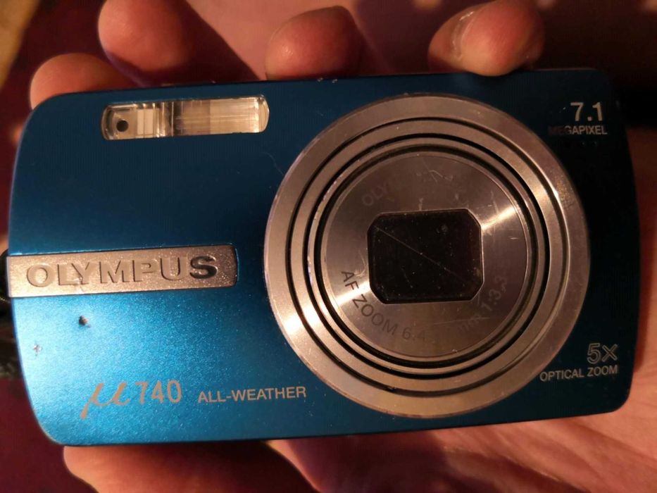 Фотоапарат Olympus M740