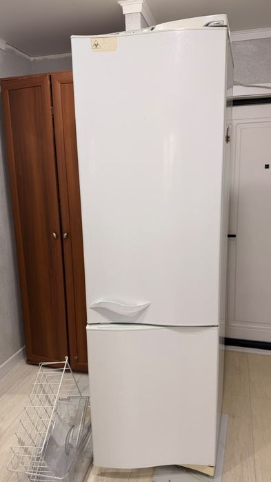 Холодильник Атлант б/у