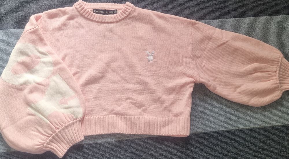 Дамски блузи и пуловери