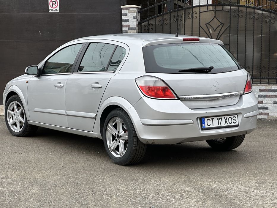 Vand opel astra h , in state foarte buna de fuctioanare