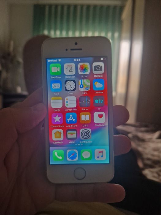 IPhone 5S Alb in stare ireproșabilă.fara zgârieturi sau alte probleme