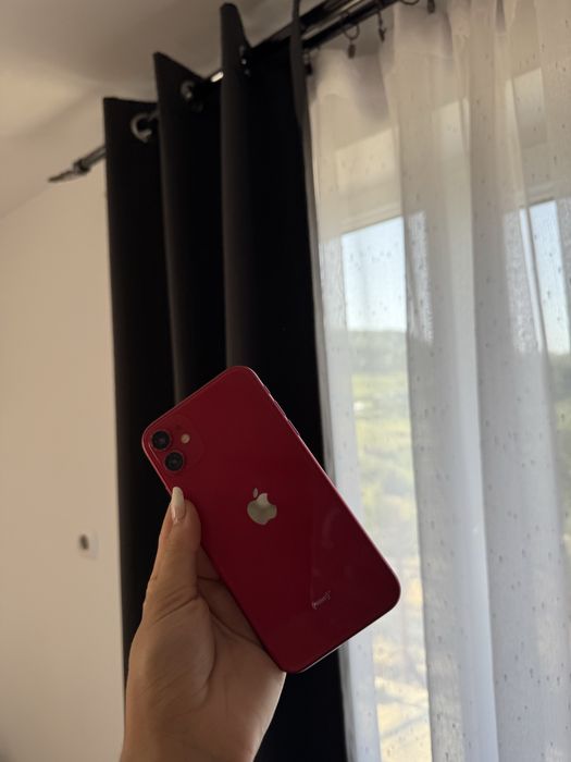 Iphone 11 rosu doar pentru piese