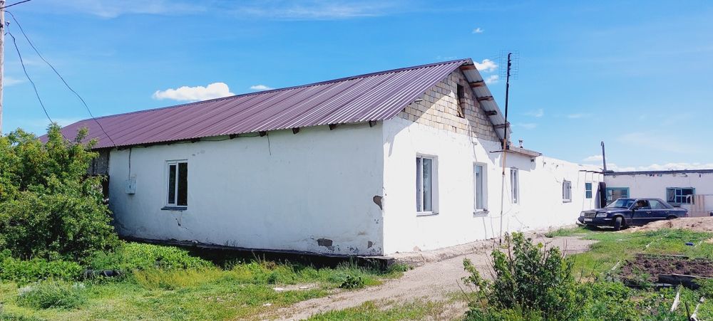 Продаётся дом  .Бухар Жырауский район. С.Уштобе .п Құрылыс  .