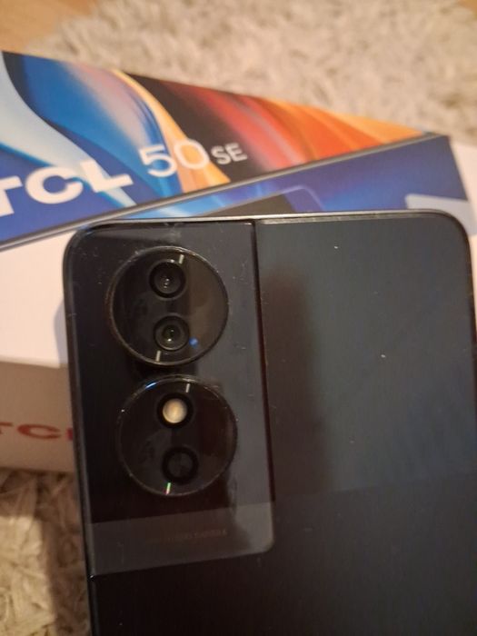 telefon TCL 50 SE